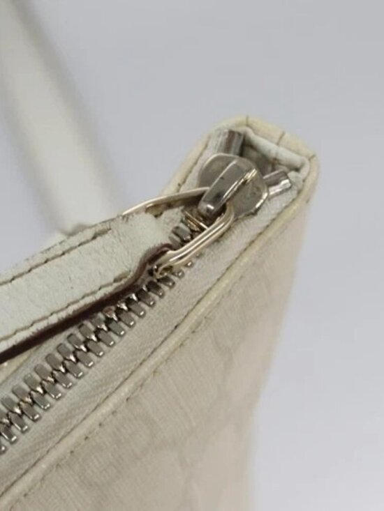 GUCCI GG Supreme Shoulder Bag PVC White Red gold 153244 Auth nb243 - Picture 9 of 16
